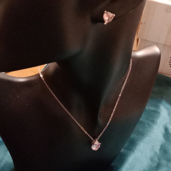 White Gold Plated Heart Necklace (Pink) - Picture 3 of 4